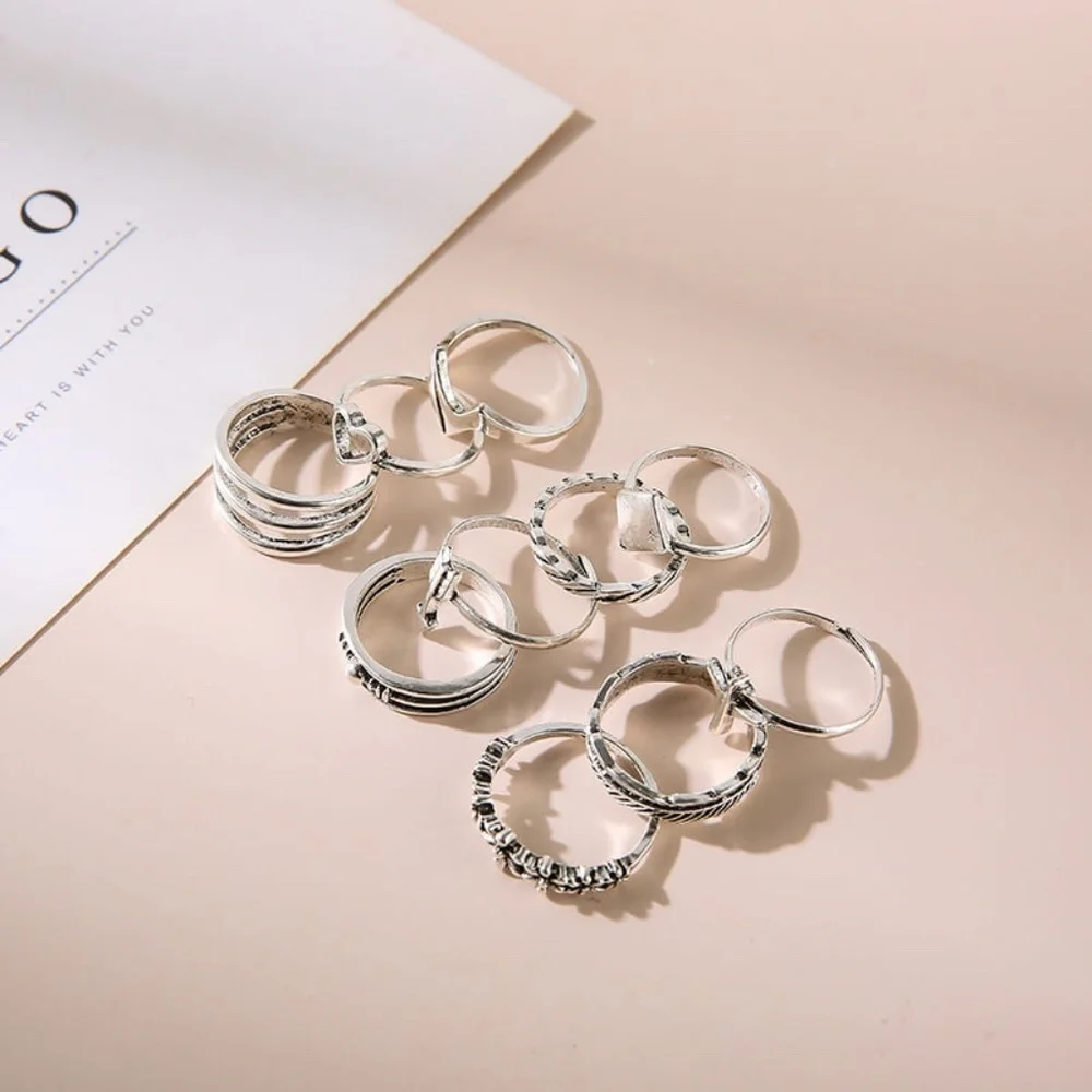 *IANTHE* 10-Pc Silver Heart Design Fashion Ring Set